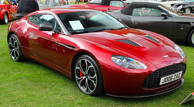 ASTON MARTIN V12 Zagato 2011-2013