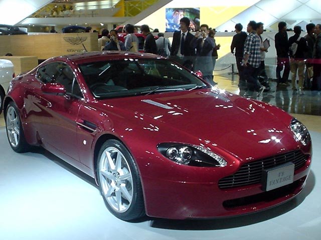 ASTON MARTIN Vantage 2005-2018