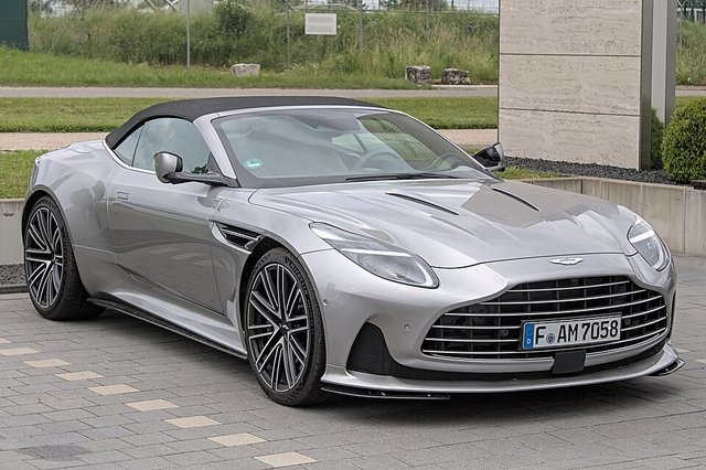 ASTON MARTIN Volante