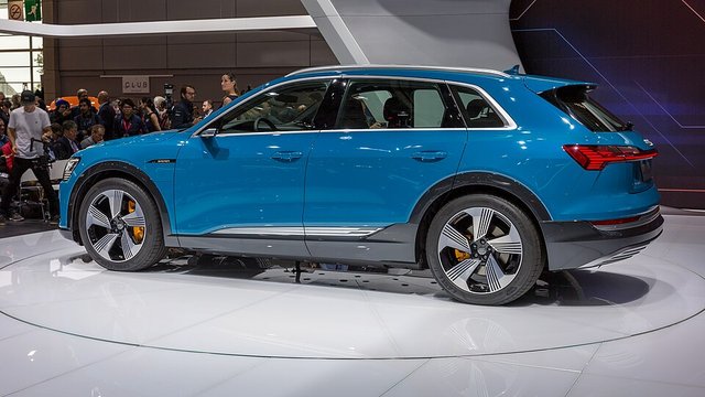 AUDI e-tron 2018-2023