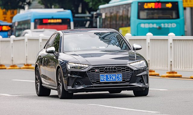 AUDI S4 2016-2023