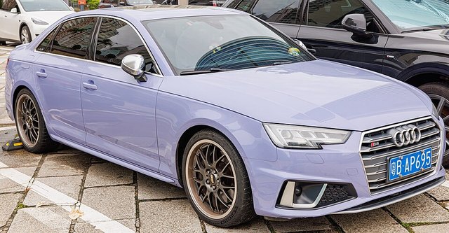 AUDI S4