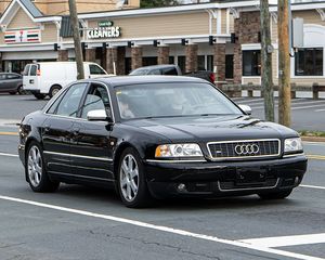 AUDI S8 1996-2002
