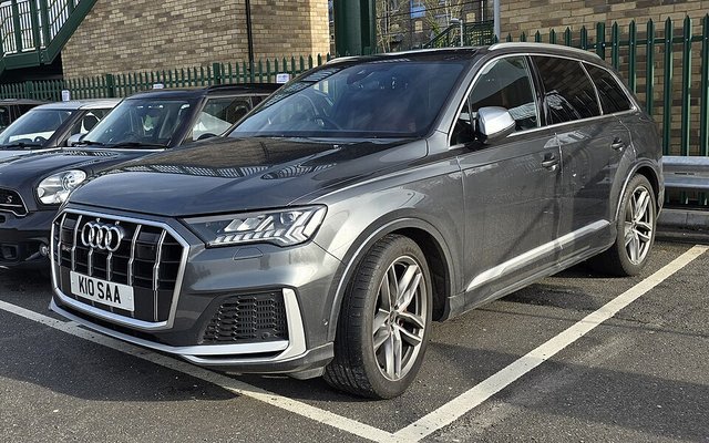 AUDI SQ7