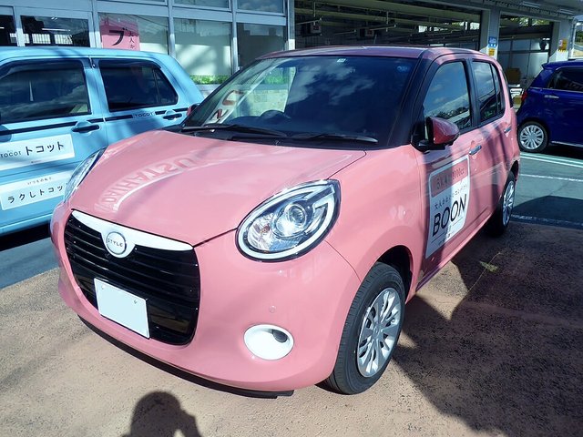DAIHATSU Boon