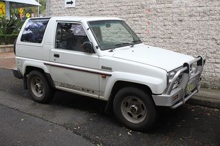 DAIHATSU Feroza