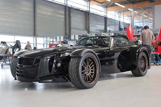 DONKERVOORT D8