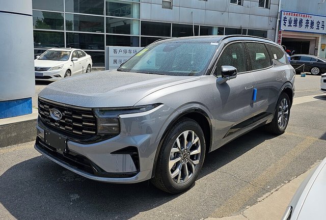FORD Edge