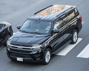 FORD Expedition