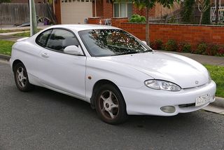 HYUNDAI Coupe