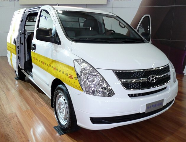 HYUNDAI H-1 2007-2018