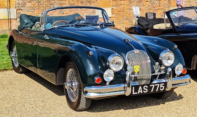 JAGUAR XK150