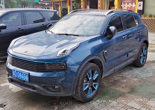 LYNK&CO 01 2017-2020