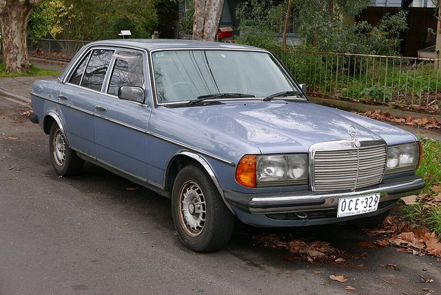 MERCEDES-BENZ 230