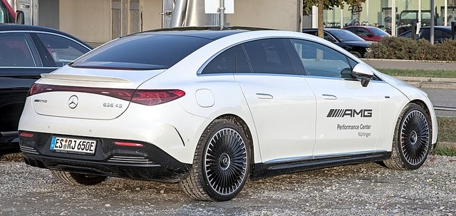 MERCEDES-BENZ EQE