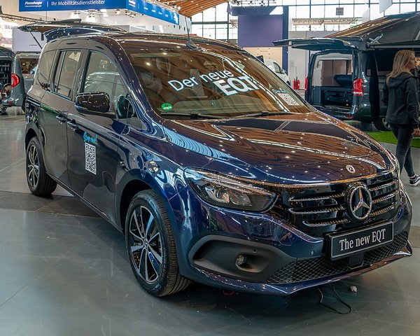 MERCEDES-BENZ EQT
