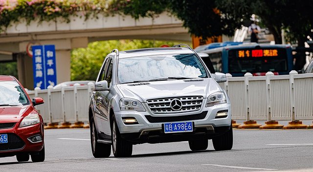 MERCEDES-BENZ GL-Class 2006-2012