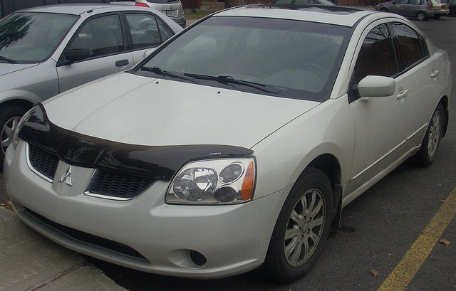 MITSUBISHI Galant