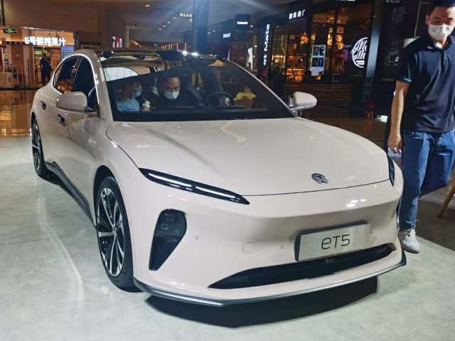 NIO ET5 2022-heden