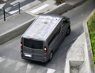 NISSAN NV300