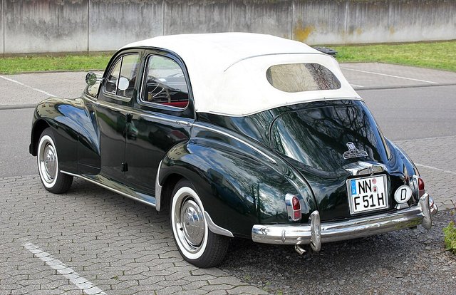 PEUGEOT 203
