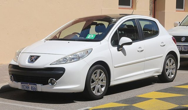 PEUGEOT 207