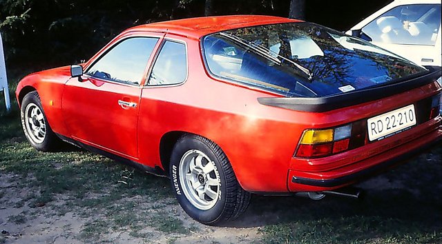 PORSCHE 924 1976-1988