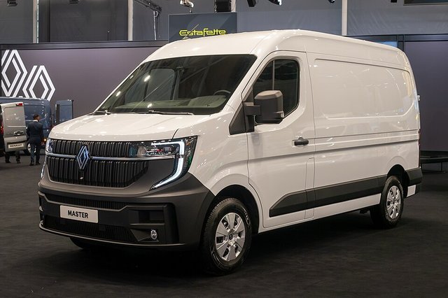 RENAULT Master