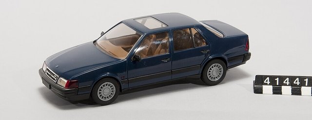SAAB 9000