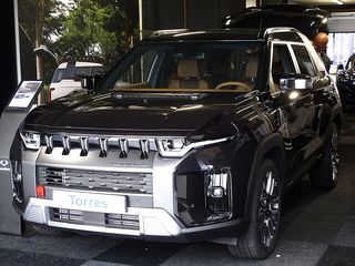 SSANGYONG Torres EVX