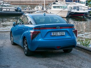 TOYOTA Mirai