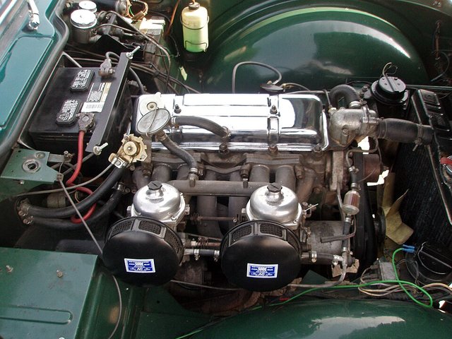 TRIUMPH TR4