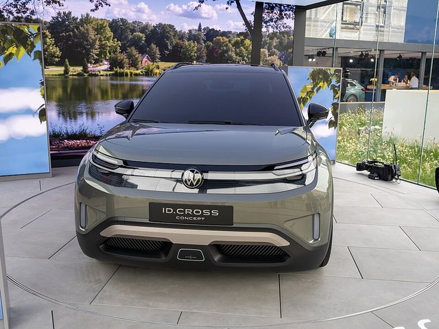 VOLKSWAGEN ID.Cross