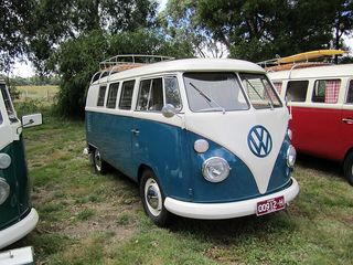 VOLKSWAGEN Kombi 1950-1967