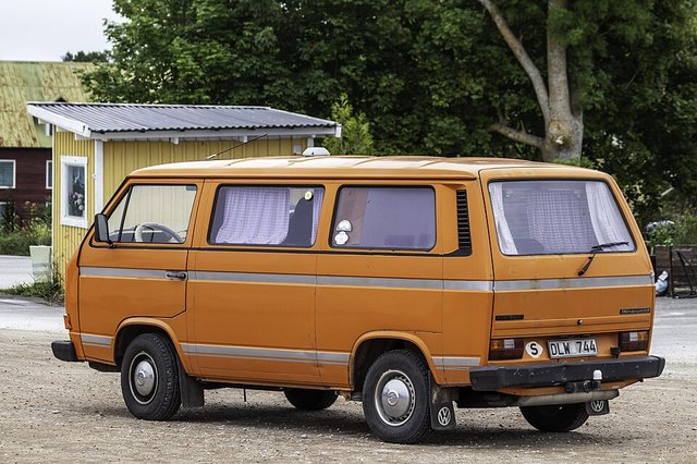 VOLKSWAGEN Kombi 1979-1992