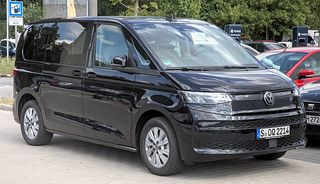 VOLKSWAGEN Multivan