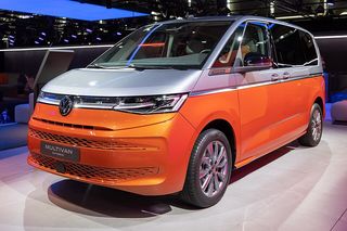 VOLKSWAGEN Multivan