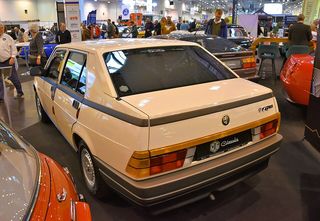 ALFA ROMEO 75