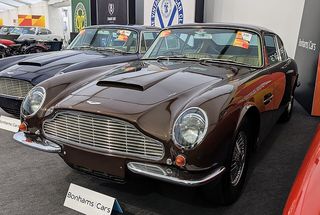 ASTON MARTIN DB6