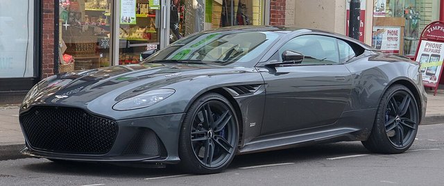 ASTON MARTIN DBS Superleggera