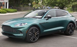 ASTON MARTIN DBX