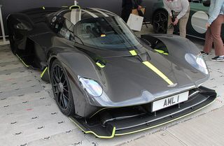 ASTON MARTIN Valkyrie