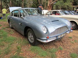 ASTON MARTIN Volante