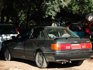 AUDI 90
