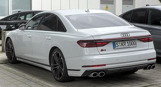 AUDI S8