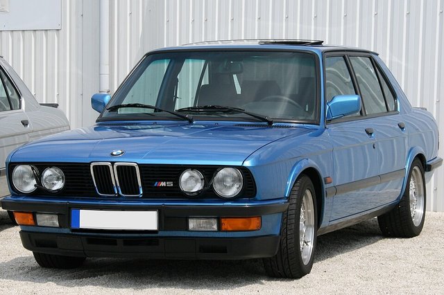 BMW M5 1984-1988