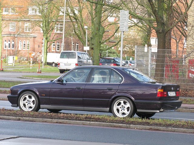 BMW M5 1988-1995