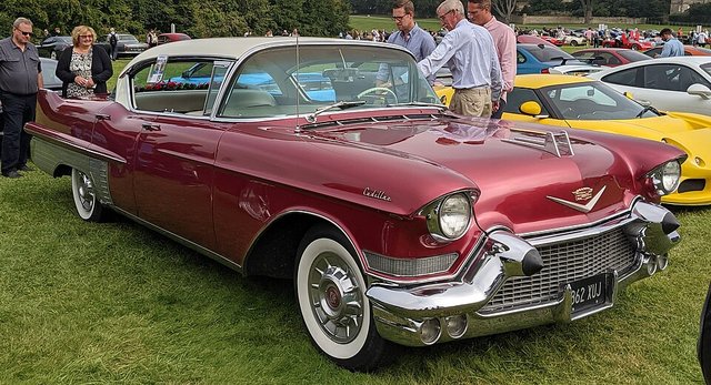 CADILLAC De Ville 1949-1958
