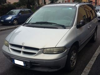 CHRYSLER Voyager
