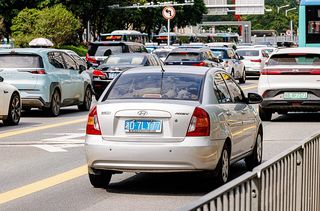 HYUNDAI Accent 2005-2010